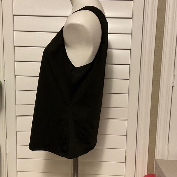SHEIN Classic Black Tank Top - Picture 4 of 7